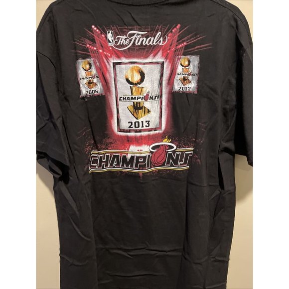NBA Exclusive 2013 Champion Miami Heat Back to Back Champions Size XL - Picture 2 of 2